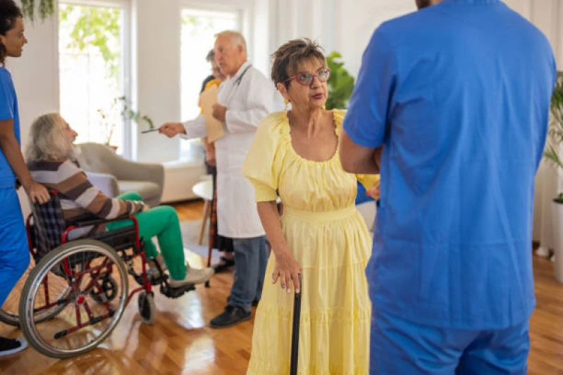 lar de longa permanência para idosos